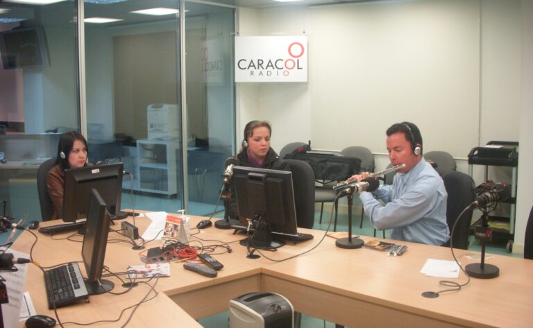 Entrevista en Caracol Radio Bogotá