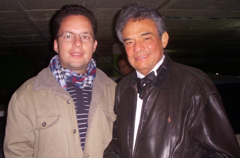 Con el cantante mexicano José José